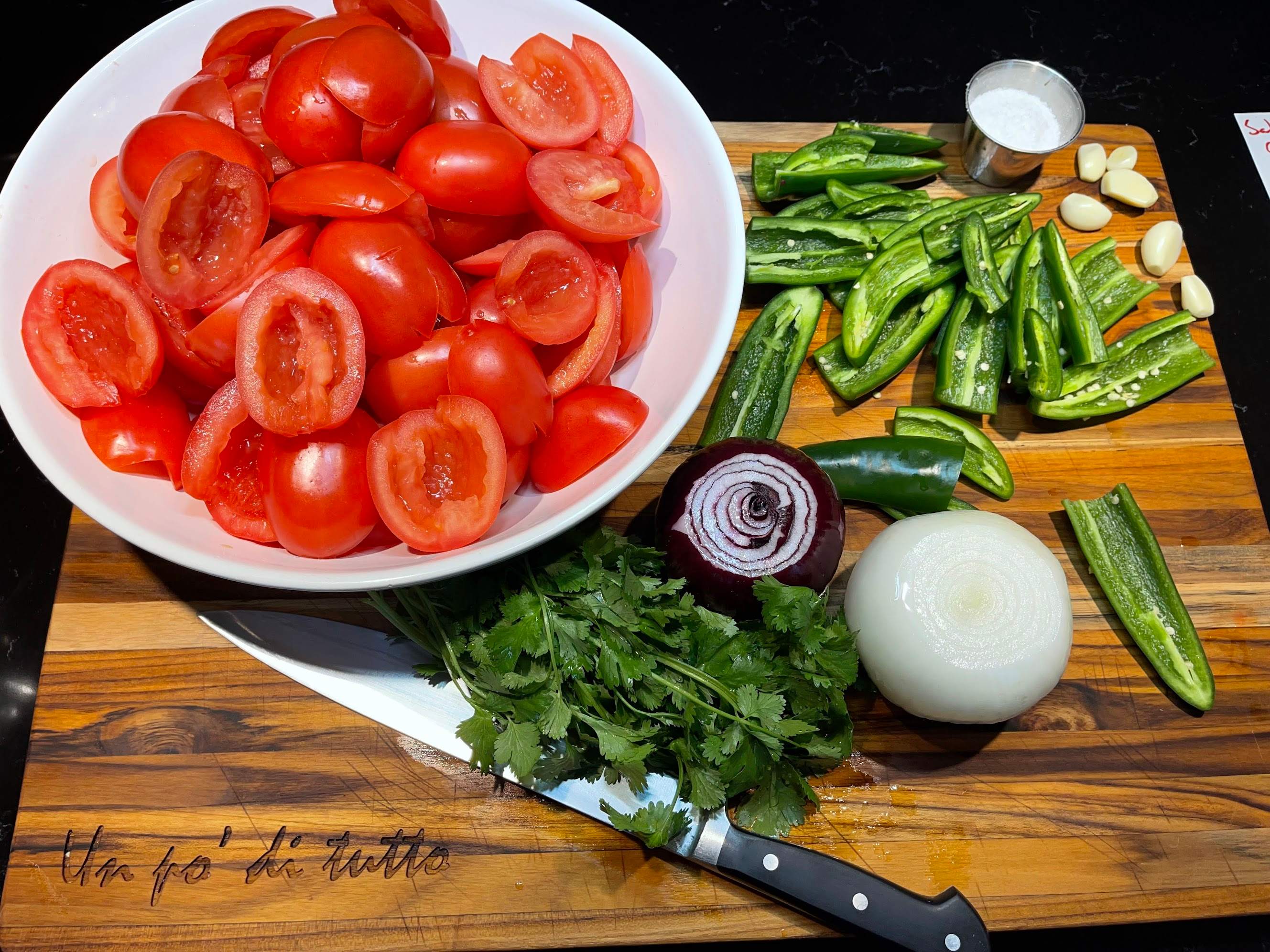 Salsa rojo and verde